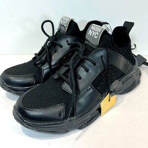 NWT Madden NYC Women's Rhinestone Athletic Sneakers, Black, Size 9.5.